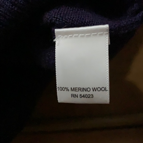 Banana Republic 100% Merino Wool - Picture 3 of 5